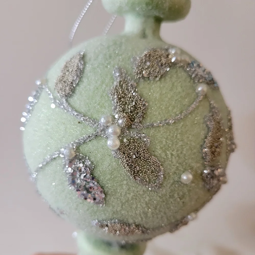 Sullivans Glass Sugar Ornaments 3 - Picture 8 of 11